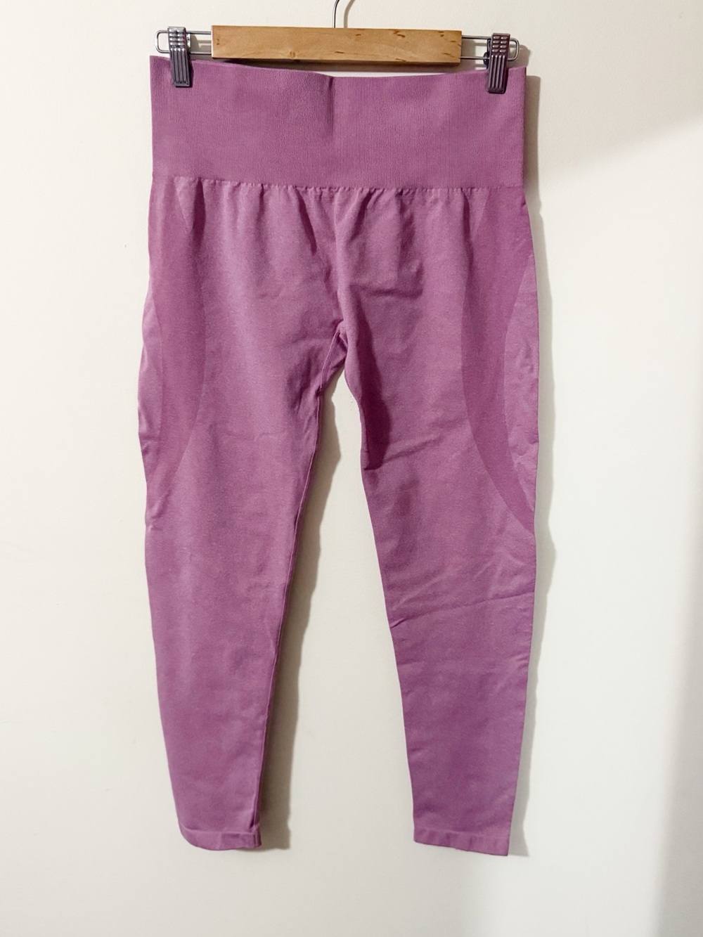 NVGTN Pink Leggings Size XL Gym Running Activewear